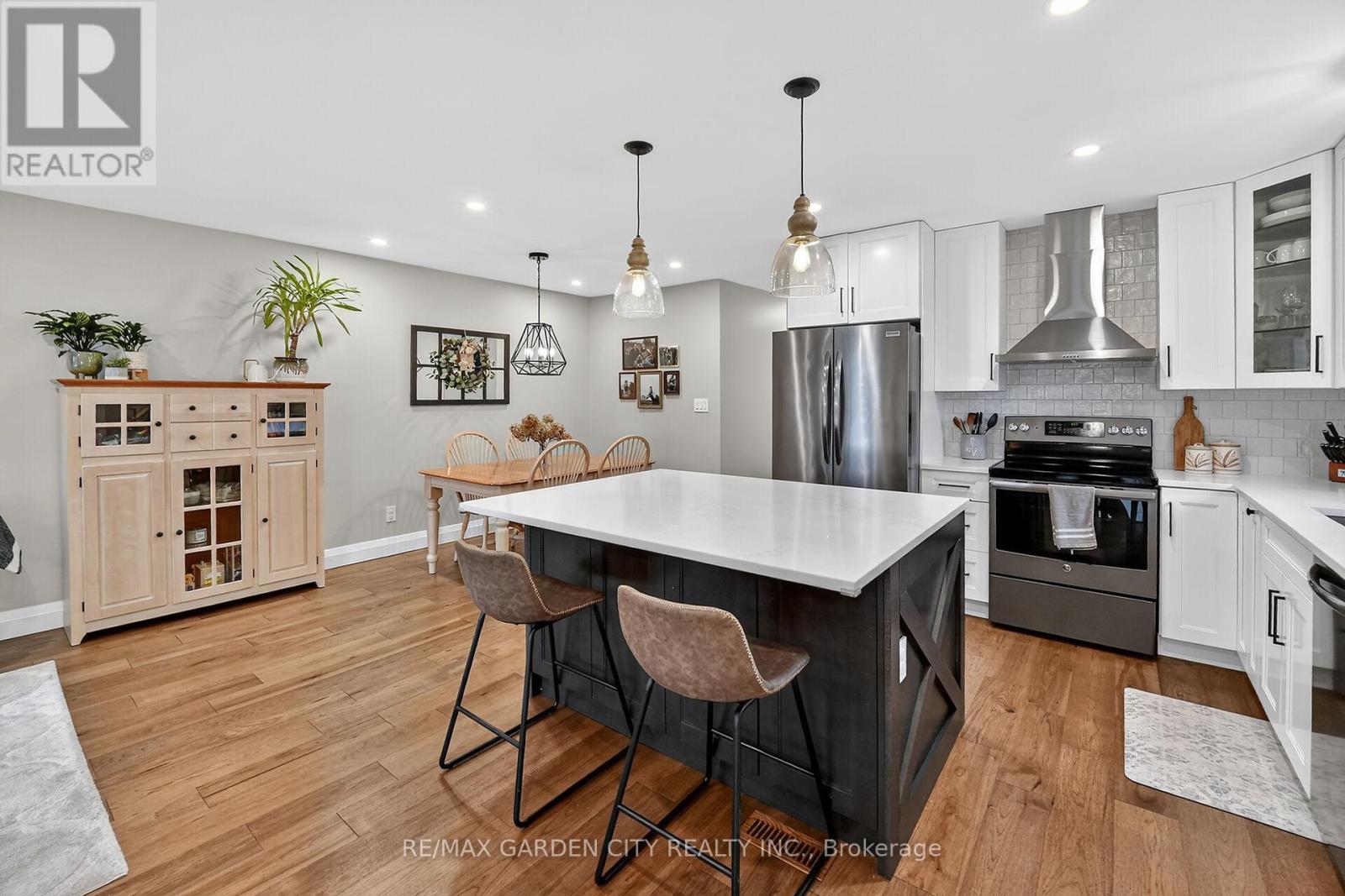 3917 Vineyard Crescent, Lincoln, Ontario  L0R 2C0 - Photo 8 - X12691432