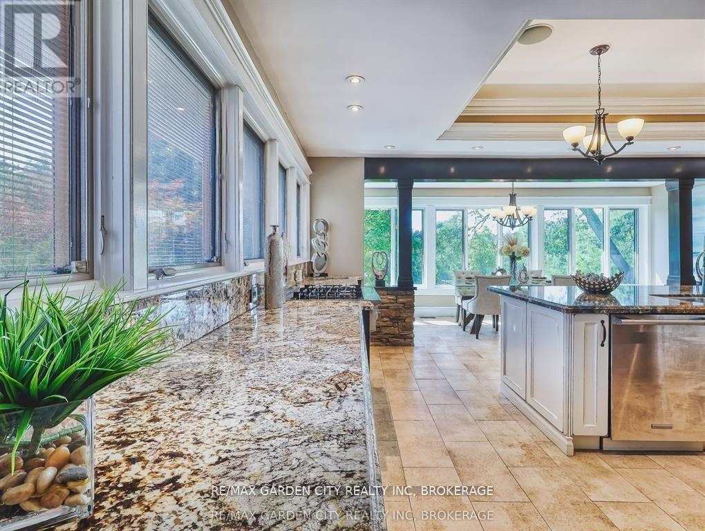 28 Marsdale Drive, St. Catharines, Ontario  L2T 3S3 - Photo 9 - X12691678