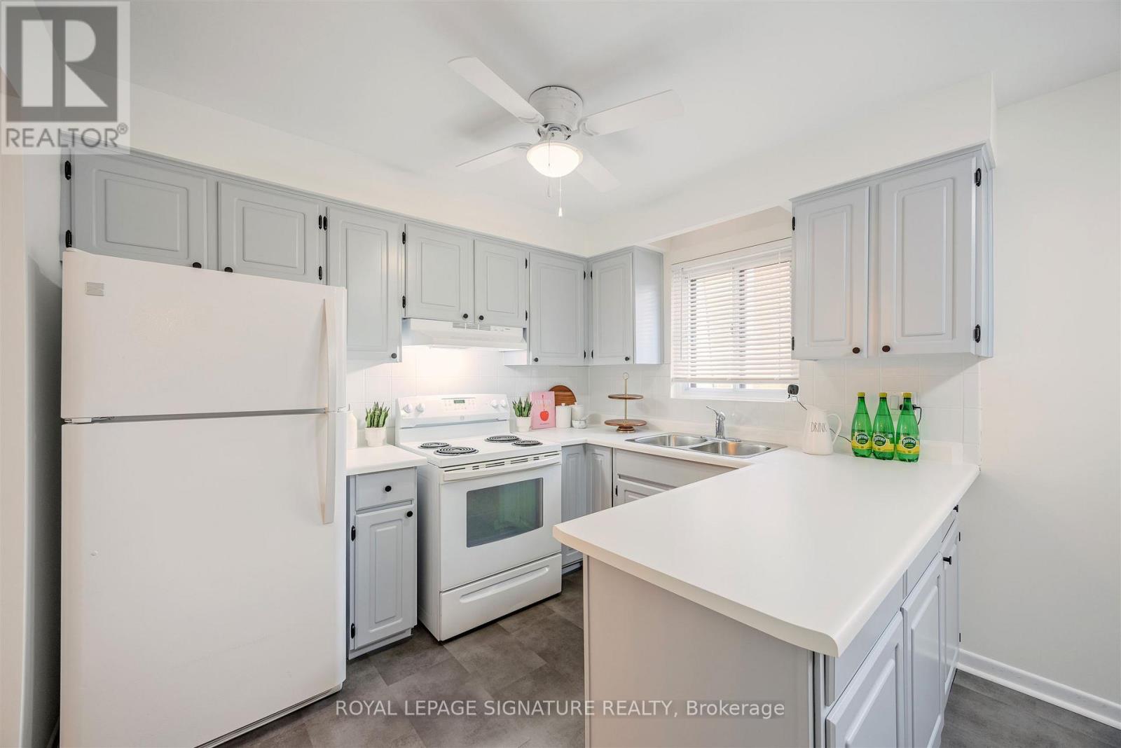 69 Keyworth Trail, Toronto, Ontario  M1S 2V2 - Photo 13 - E12688858