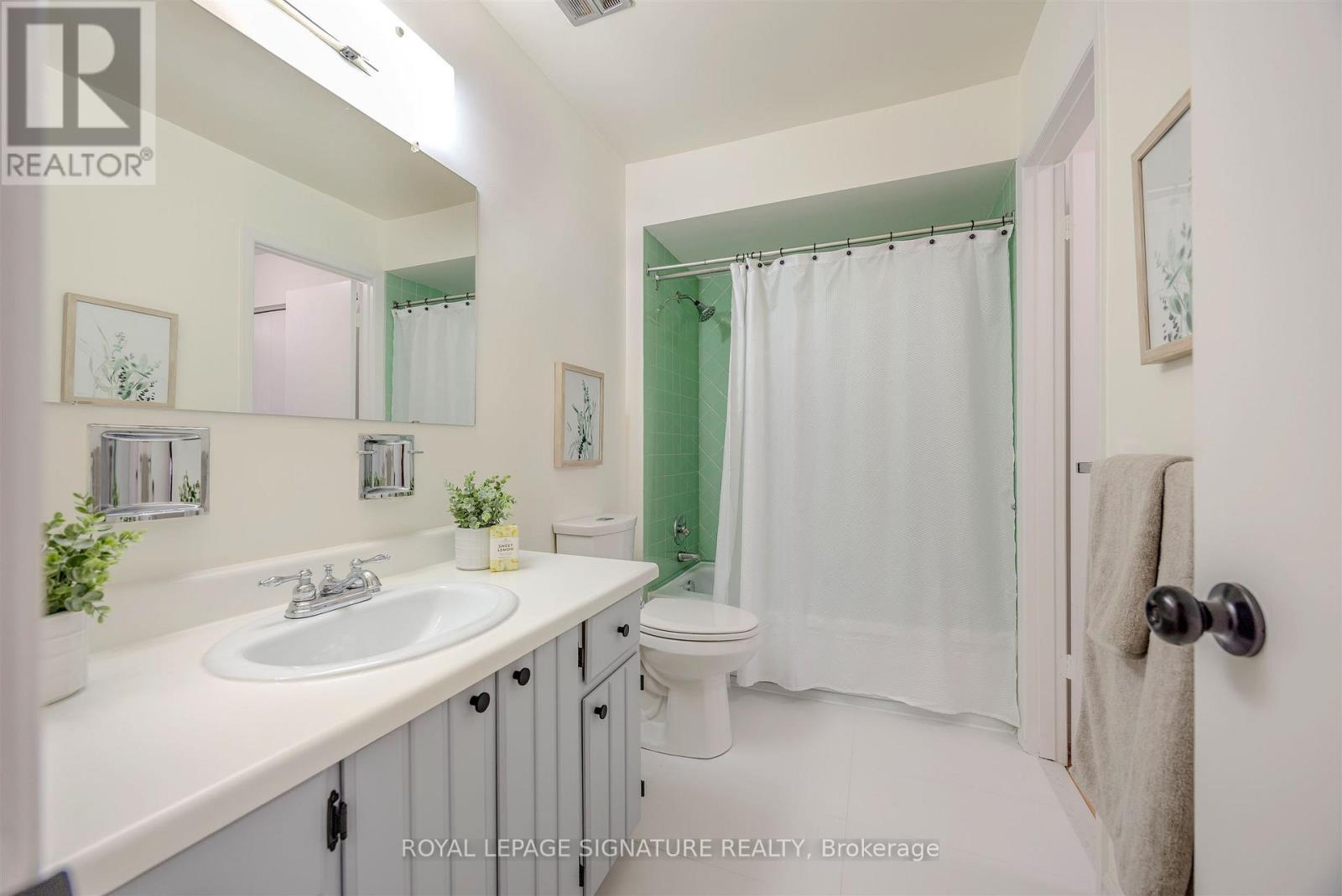 69 Keyworth Trail, Toronto, Ontario  M1S 2V2 - Photo 23 - E12688858