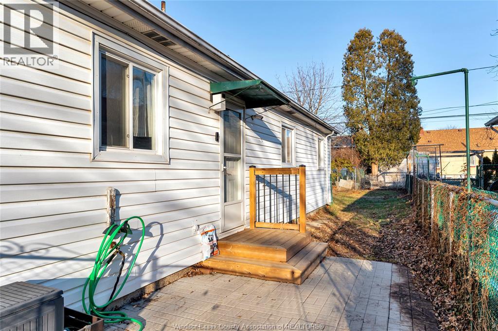 2572 Tourangeau Road, Windsor, Ontario  N8W 4N9 - Photo 24 - 26000980