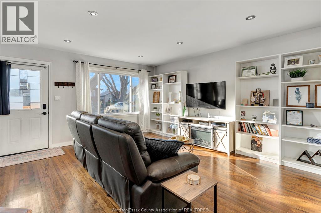 2572 Tourangeau Road, Windsor, Ontario  N8W 4N9 - Photo 5 - 26000980