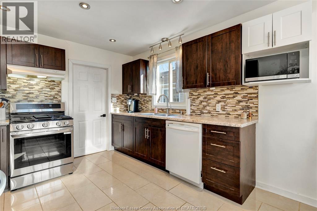 2572 Tourangeau Road, Windsor, Ontario  N8W 4N9 - Photo 9 - 26000980