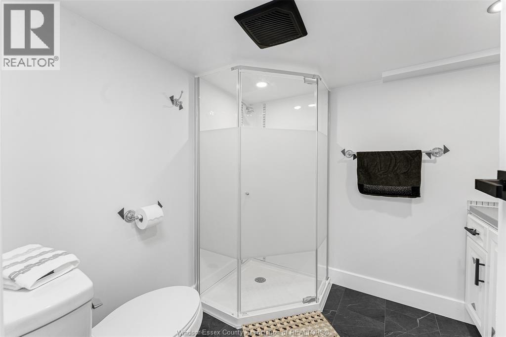 649 Edinborough Street, Windsor, Ontario N8X 3C8 - Photo 24 - 26000979