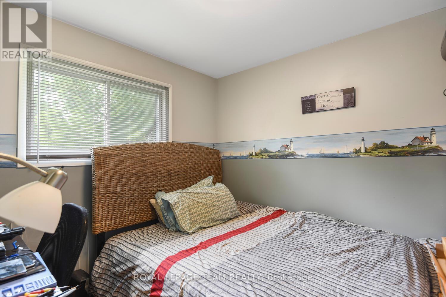 6 Burchell Street, Edwardsburgh/cardinal, Ontario  K0E 1T1 - Photo 15 - X12205878