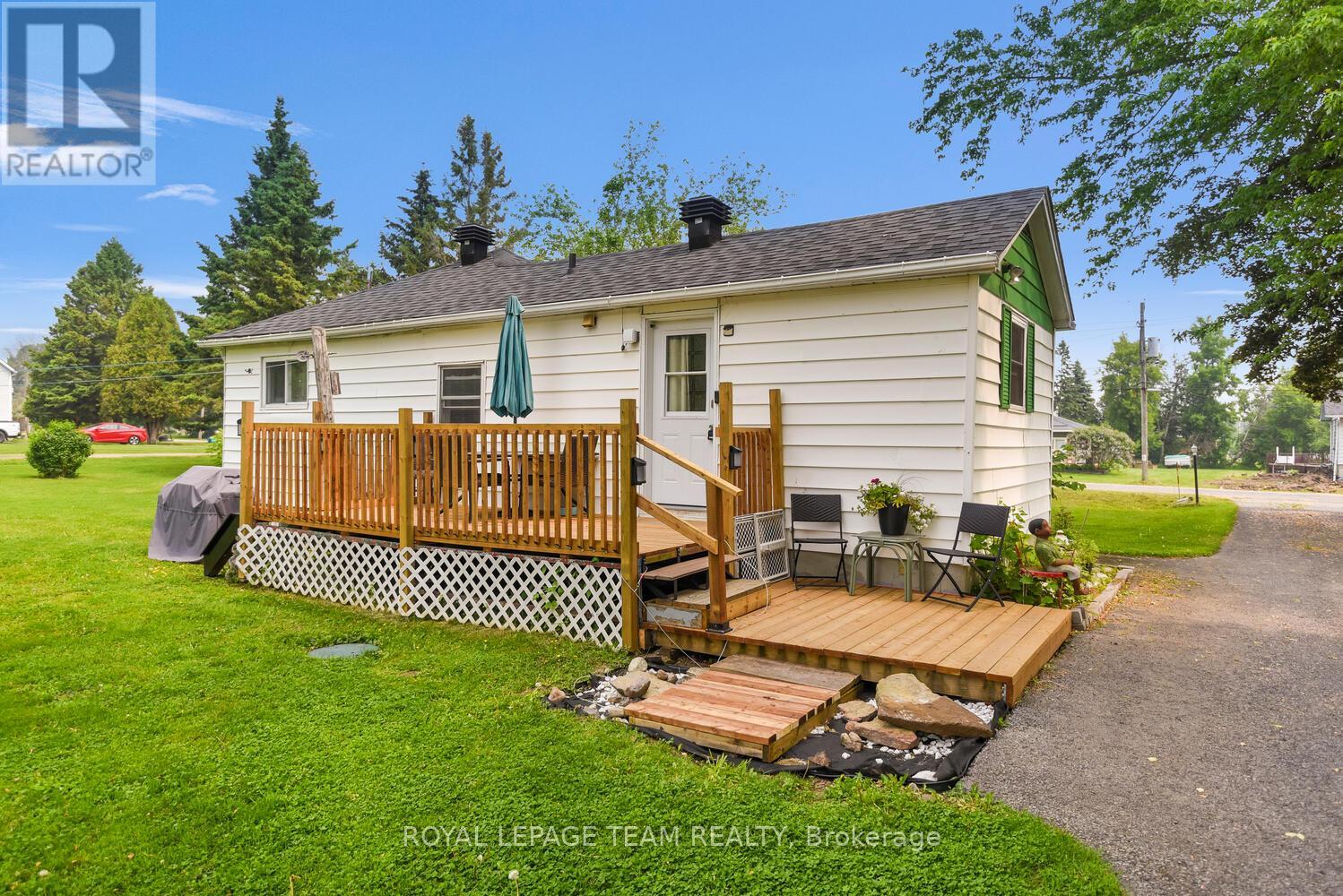 6 Burchell Street, Edwardsburgh/cardinal, Ontario  K0E 1T1 - Photo 27 - X12205878