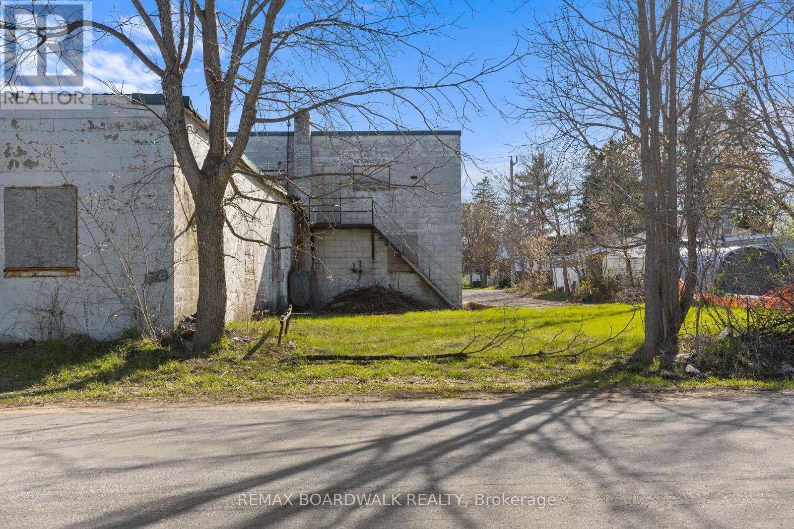 7526 Roger Stevens Drive S, Smiths Falls, Ontario  K7A 4X8 - Photo 7 - X12209438