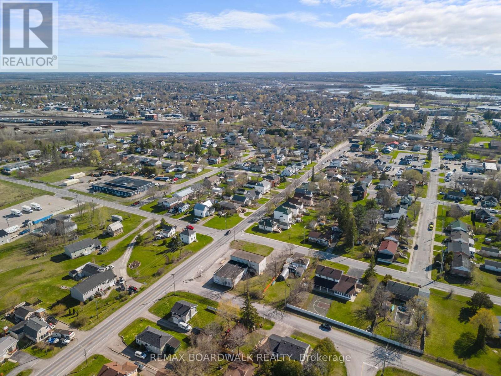 7526 Roger Stevens Drive S, Smiths Falls, Ontario  K7A 4X8 - Photo 5 - X12209438