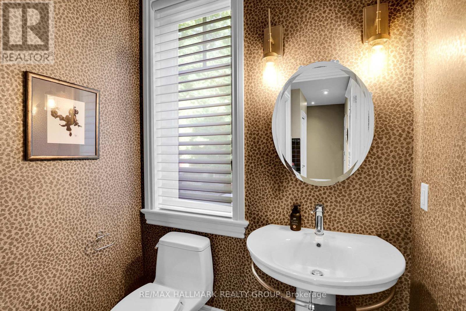 45 Crescent Heights, Ottawa, Ontario  K1S 3G7 - Photo 16 - X12416824