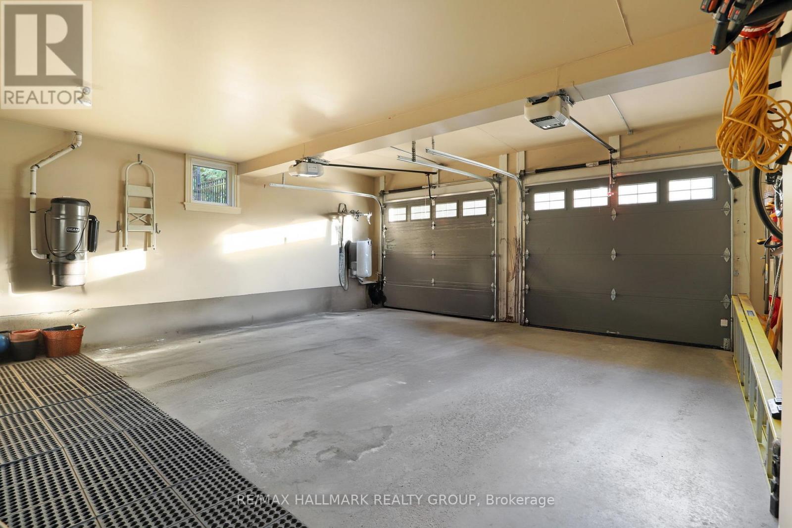 45 Crescent Heights, Ottawa, Ontario  K1S 3G7 - Photo 49 - X12416824