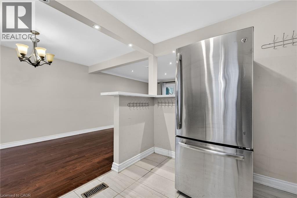 7053 Bonnie Street, Niagara Falls, Ontario  L2G 7N1 - Photo 17 - 40792622