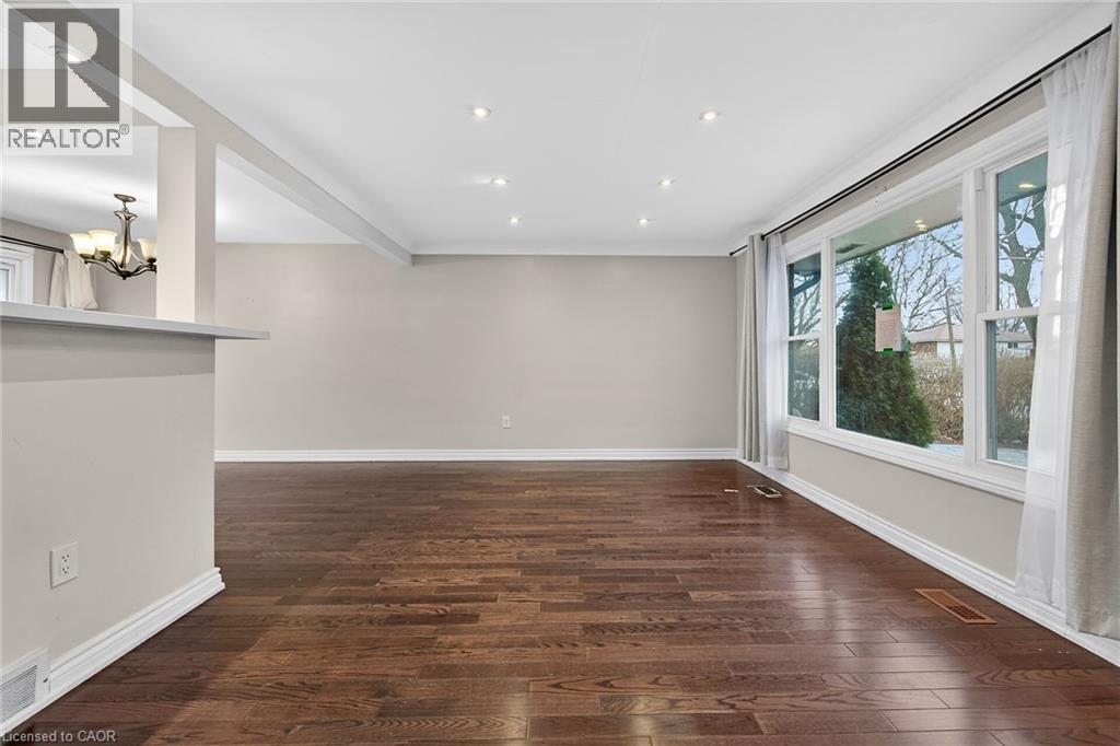 7053 Bonnie Street, Niagara Falls, Ontario  L2G 7N1 - Photo 10 - 40792622