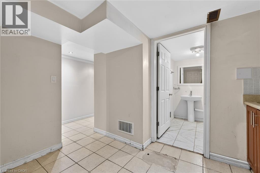 7053 Bonnie Street, Niagara Falls, Ontario  L2G 7N1 - Photo 34 - 40792622