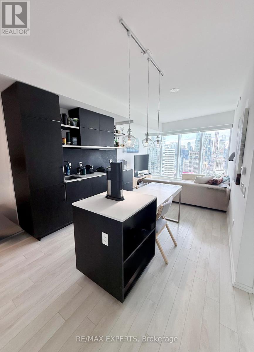 3414 - 197 Yonge Street, Toronto, Ontario  M5B 0C1 - Photo 4 - C12691410