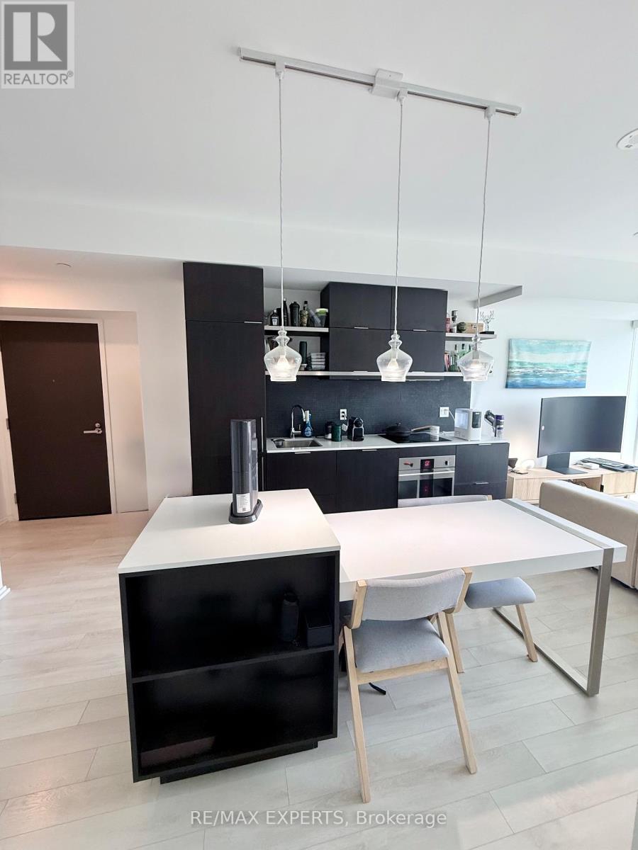 3414 - 197 Yonge Street, Toronto, Ontario  M5B 0C1 - Photo 5 - C12691410