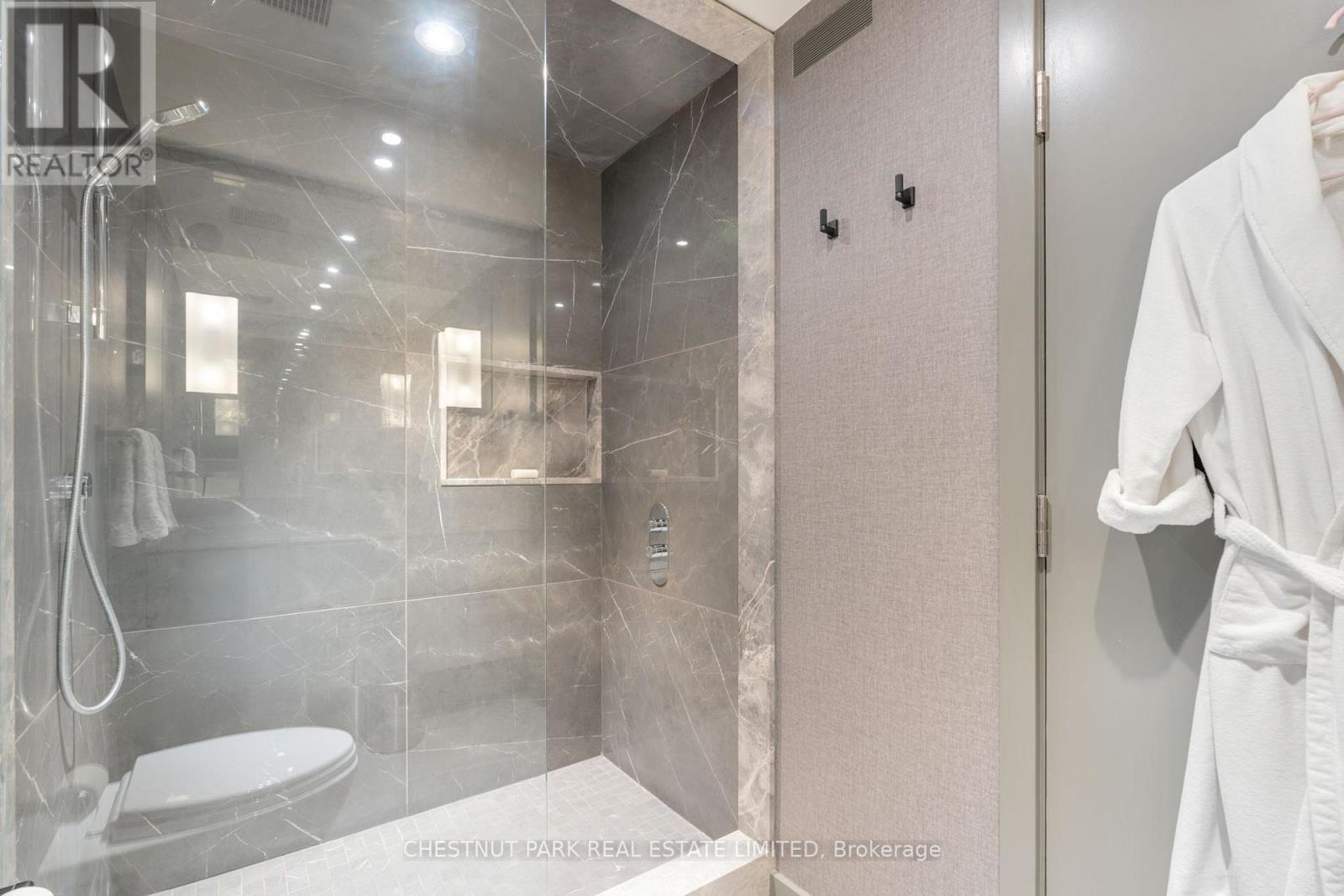 84 Oriole Road, Toronto, Ontario  M4V 2G1 - Photo 38 - C12691640