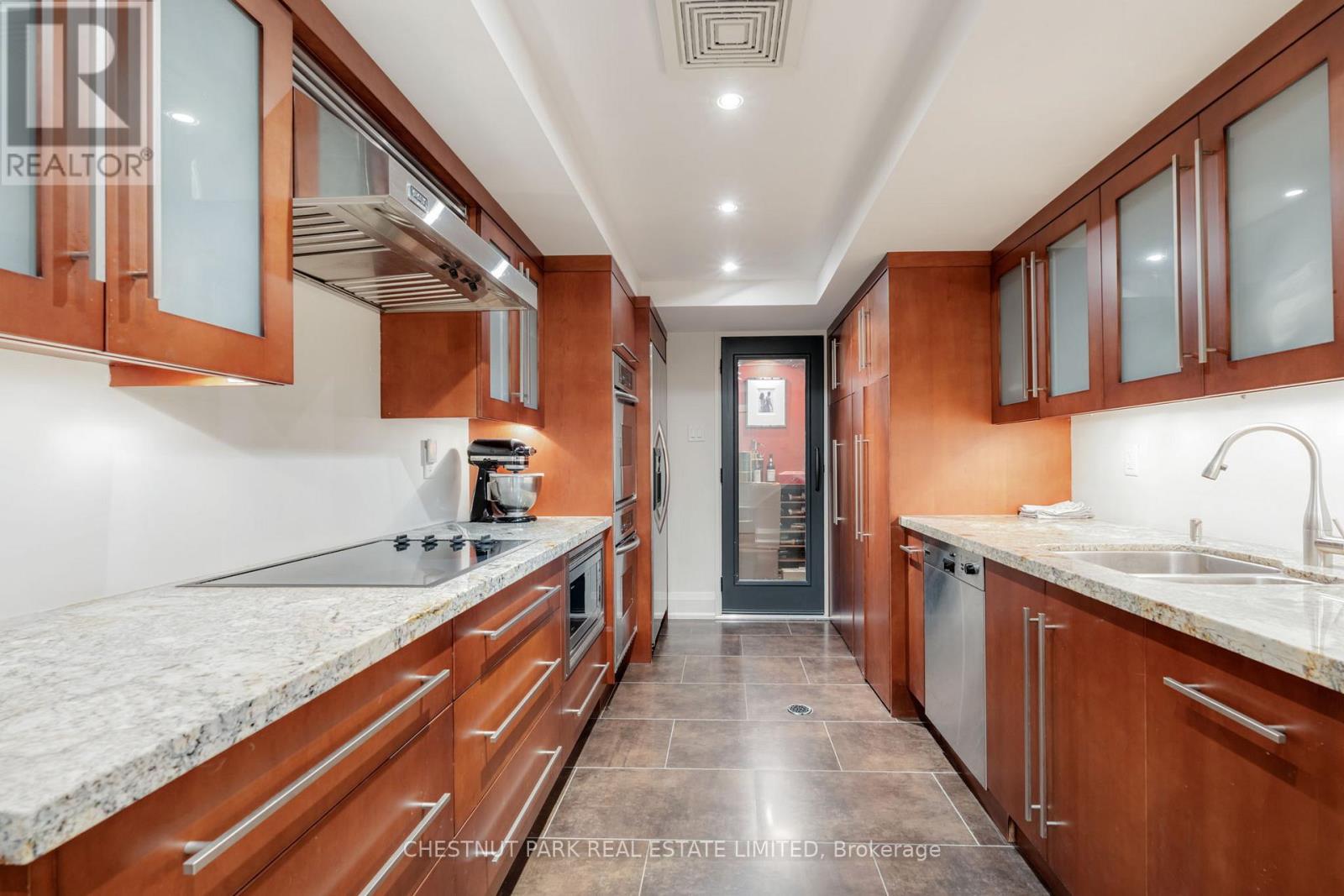 84 Oriole Road, Toronto, Ontario  M4V 2G1 - Photo 46 - C12691640