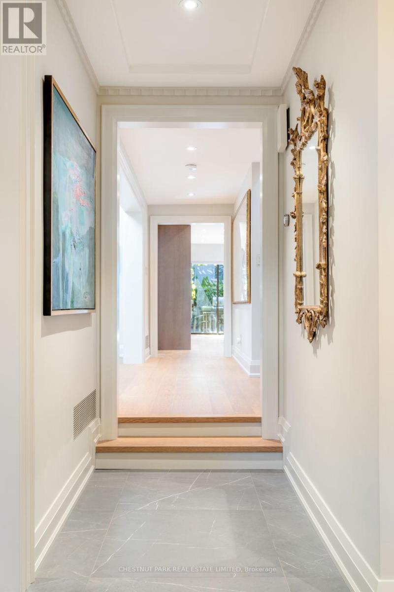 84 Oriole Road, Toronto, Ontario  M4V 2G1 - Photo 6 - C12691640