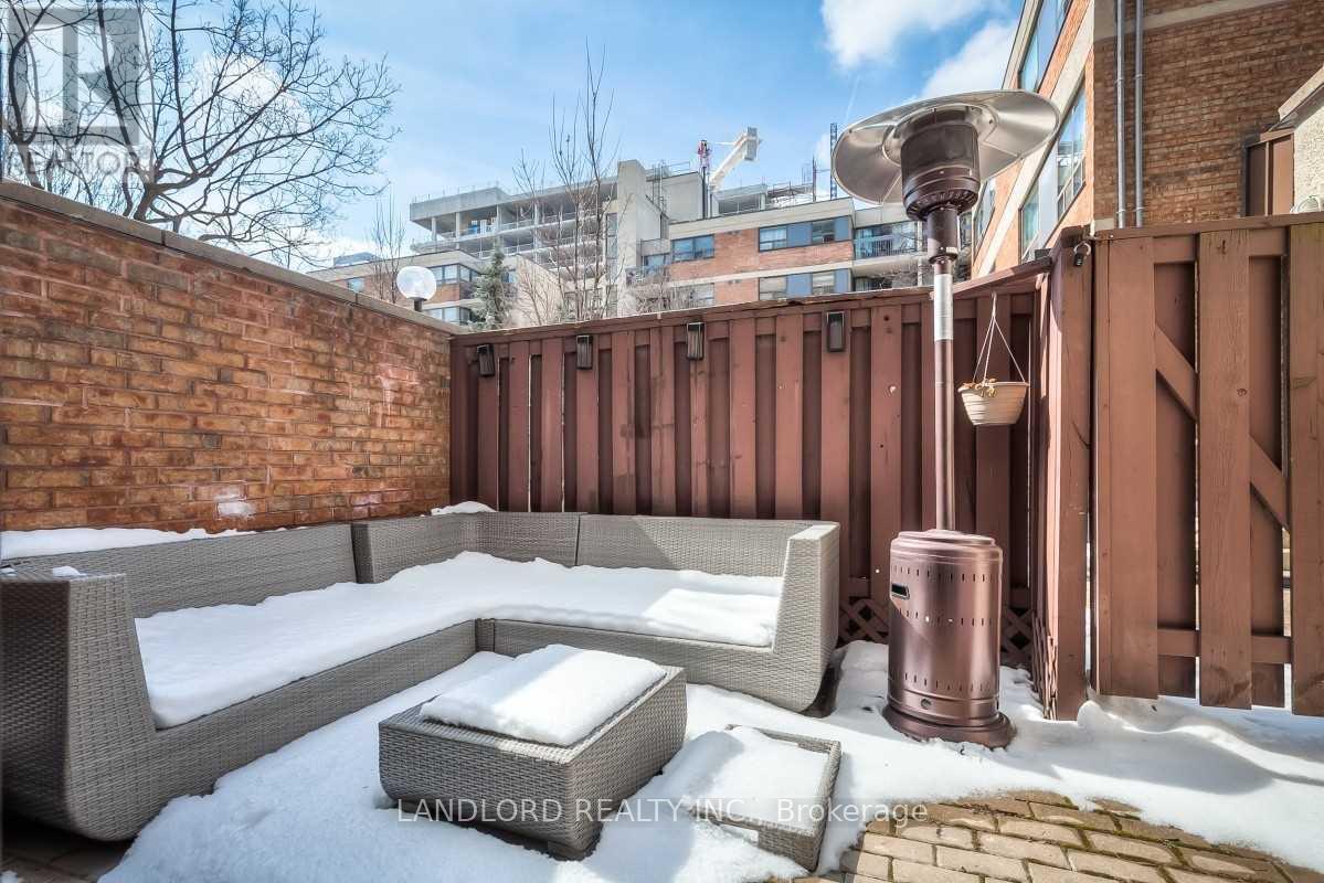 233 - 60 St Patrick Street, Toronto, Ontario  M5T 2X5 - Photo 15 - C12691650