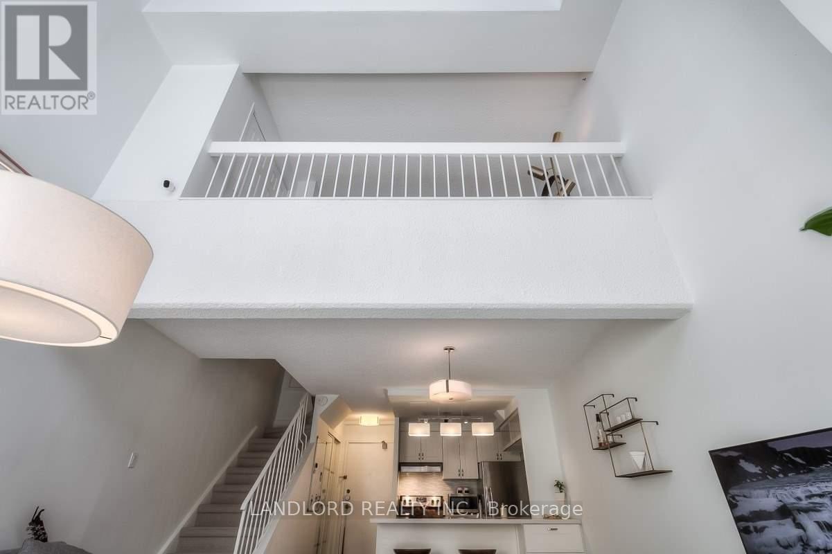 233 - 60 St Patrick Street, Toronto, Ontario  M5T 2X5 - Photo 4 - C12691650