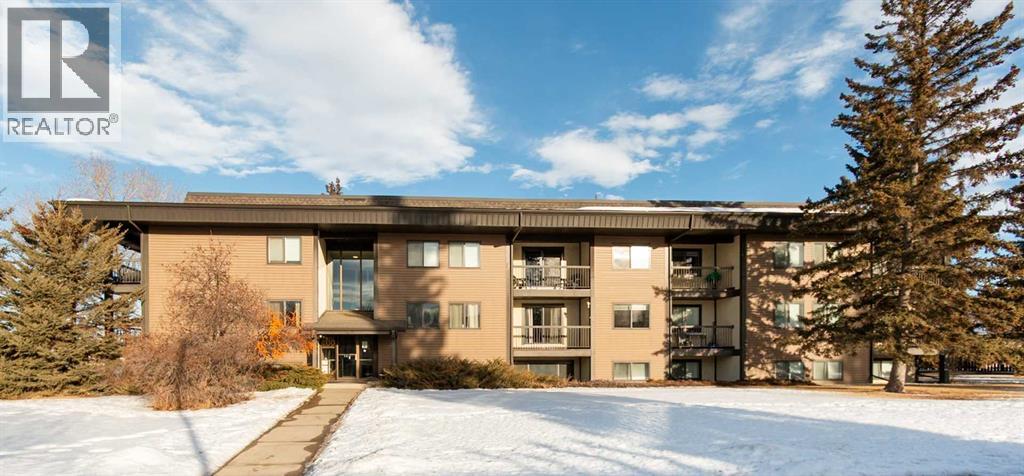 106, 6108 53 Street, Olds, Alberta