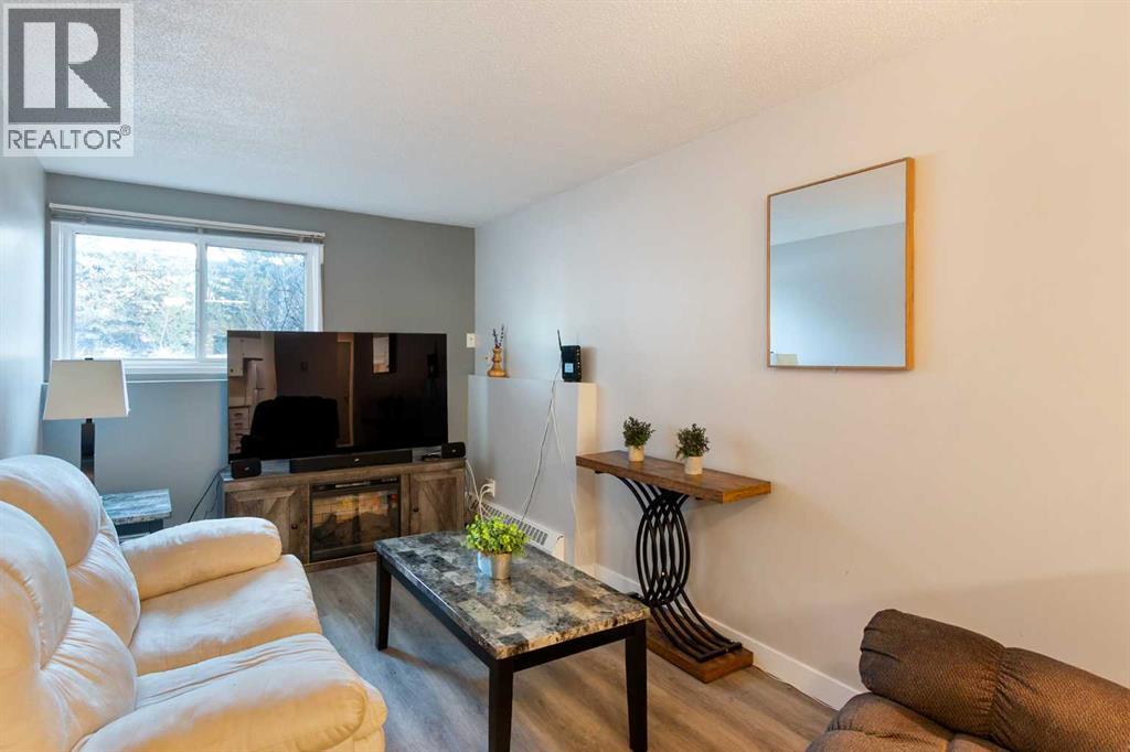 106, 6108 53 Street, Olds, Alberta  T4H 1X5 - Photo 9 - A2274931