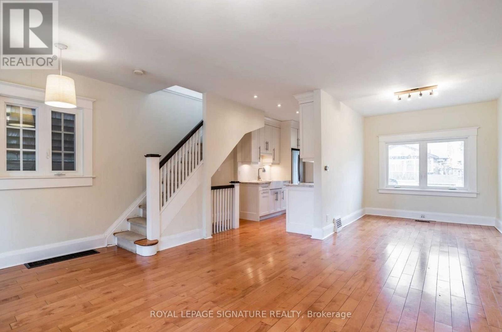 62 Kingsmount Park Road, Toronto, Ontario  M4L 3L4 - Photo 2 - E12691666