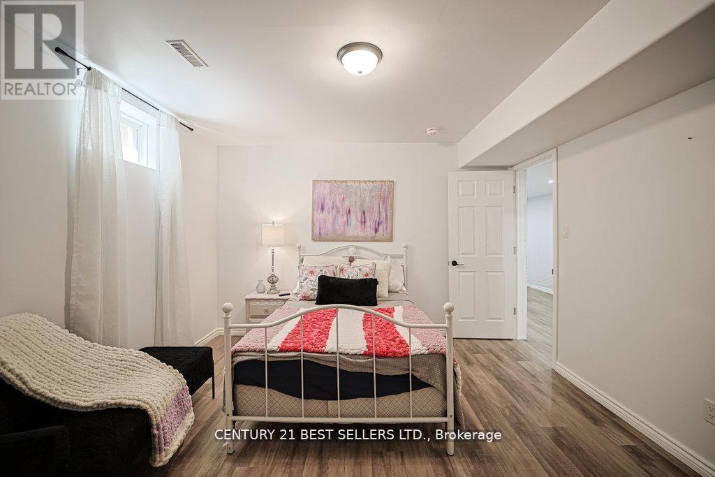 5 Wood Crescent, Essa (Angus), Ontario  L0M 1B5 - Photo 35 - N12691488