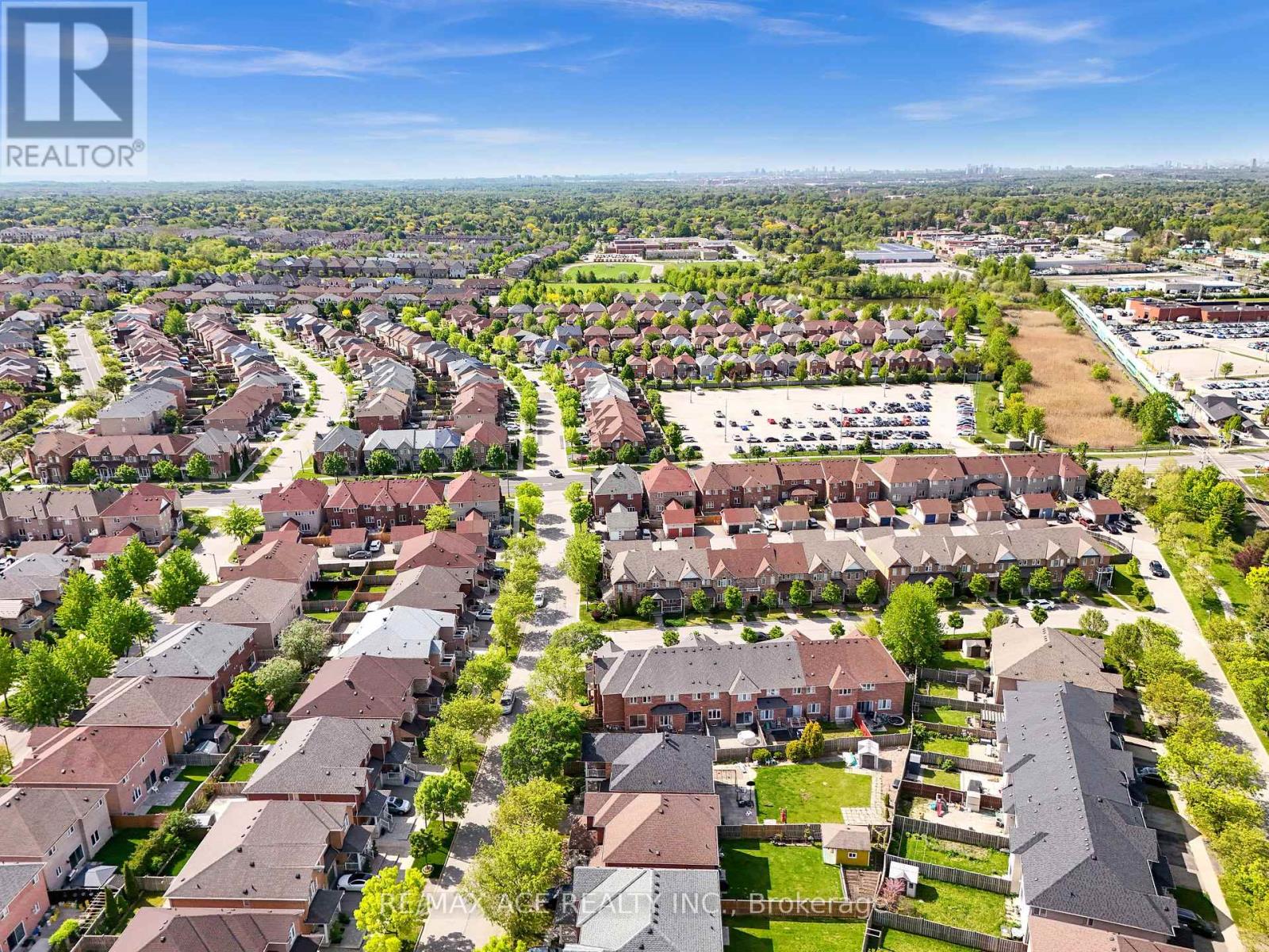 45 Harry Blaylock Drive, Markham, Ontario  L6E 2H1 - Photo 46 - N12691512