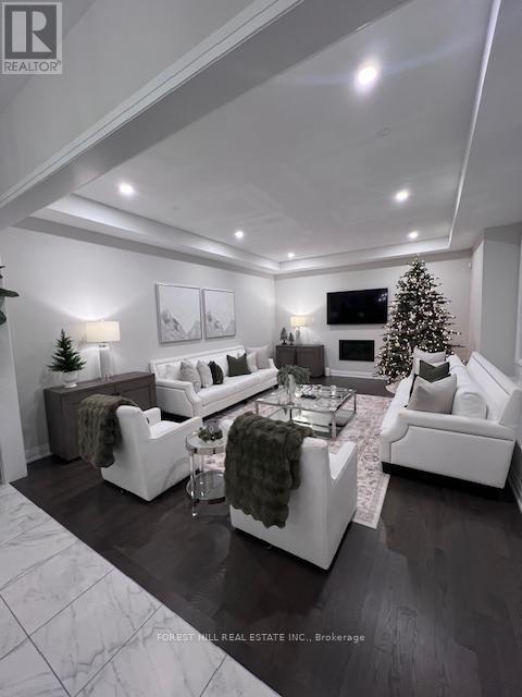 171 Timberline Trail, Aurora, Ontario  L4G 5Z6 - Photo 6 - N12691516