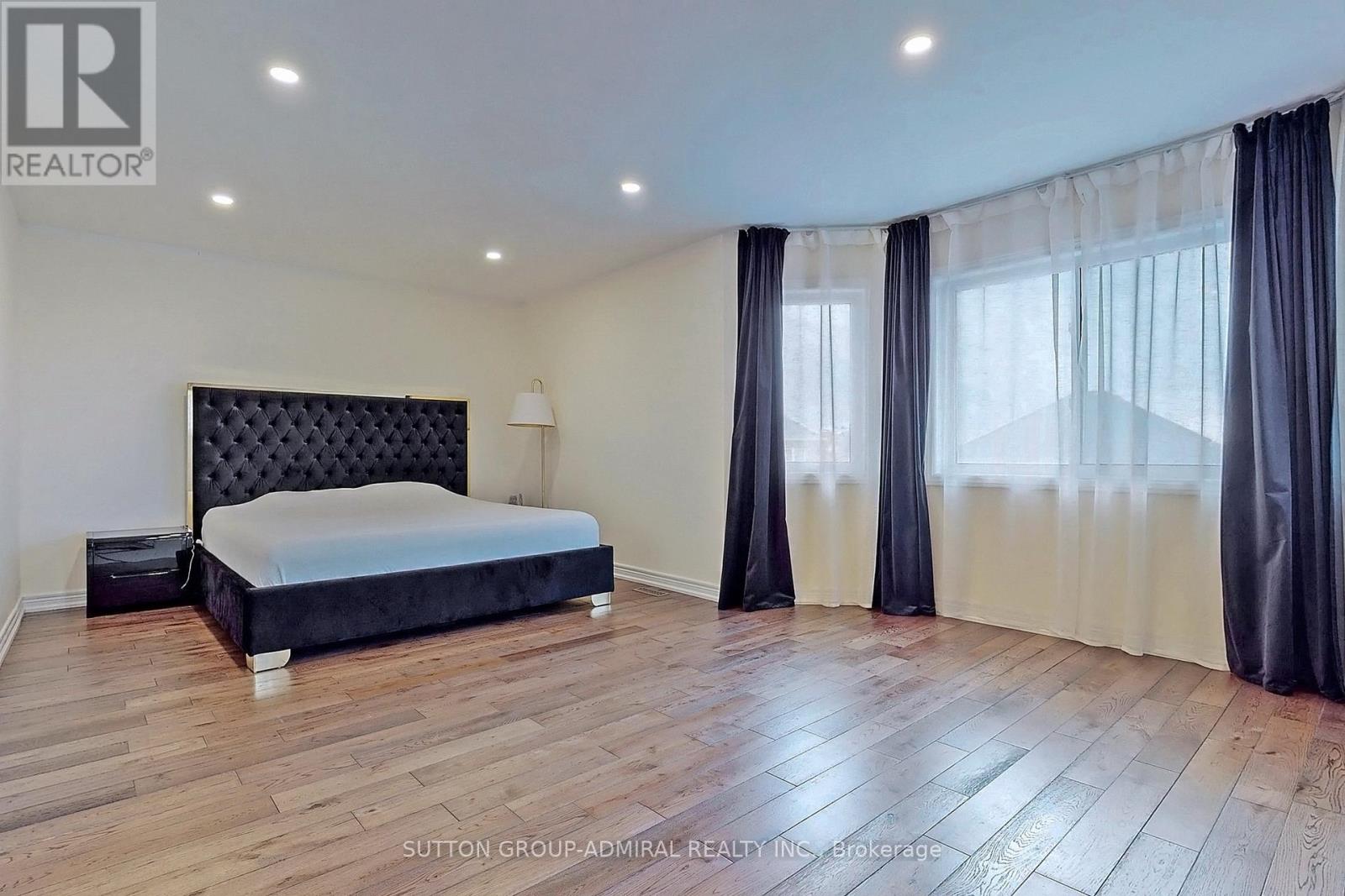 183 Ravineview Drive, Vaughan, Ontario  L6A 3T2 - Photo 11 - N12691528