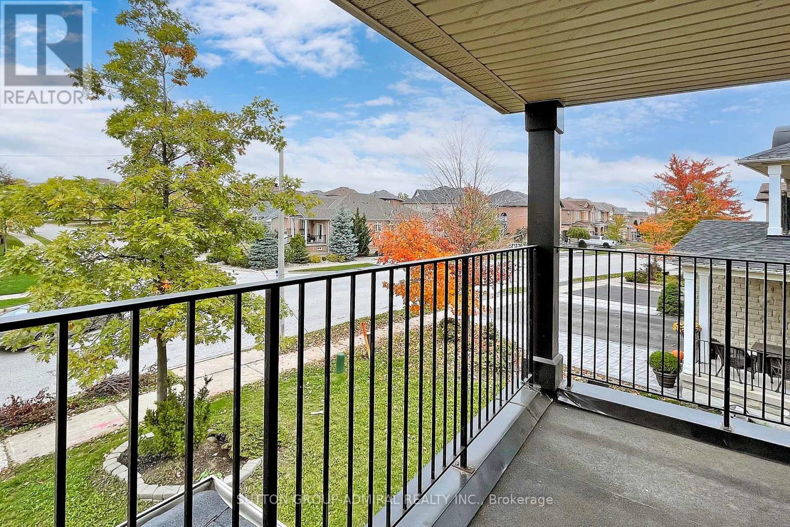 183 Ravineview Drive, Vaughan, Ontario  L6A 3T2 - Photo 18 - N12691528