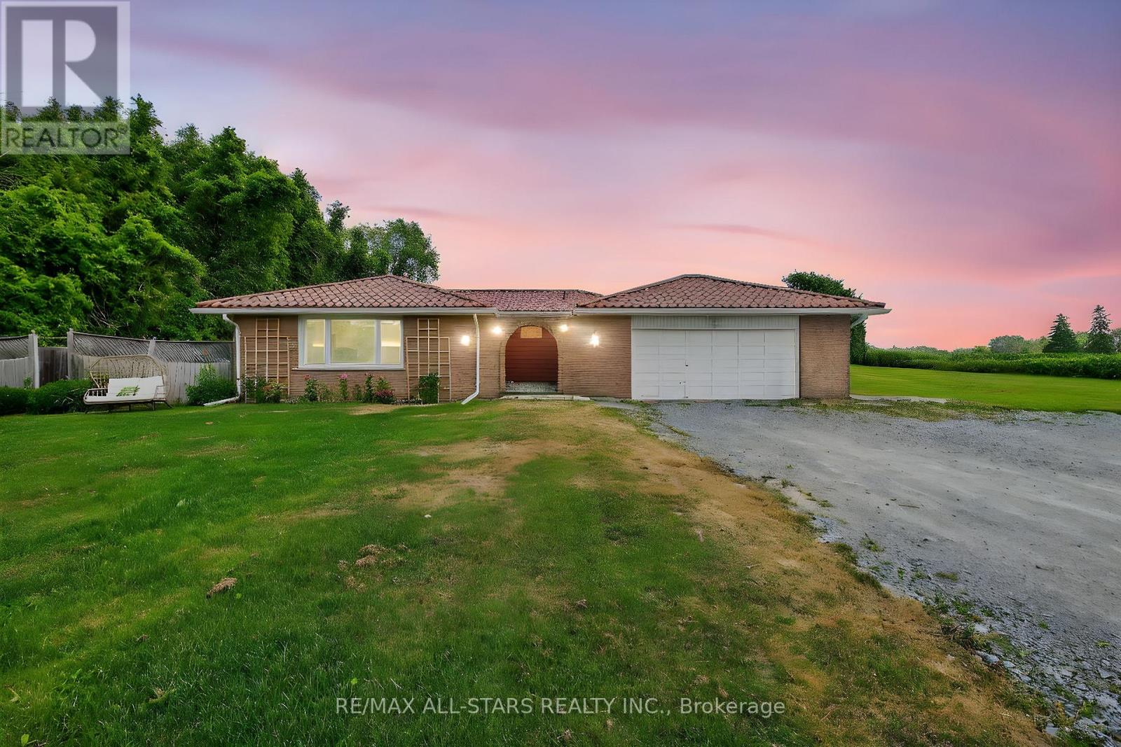 22429 Kennedy Road, East Gwillimbury, Ontario  L0G 1R0 - Photo 40 - N12691540