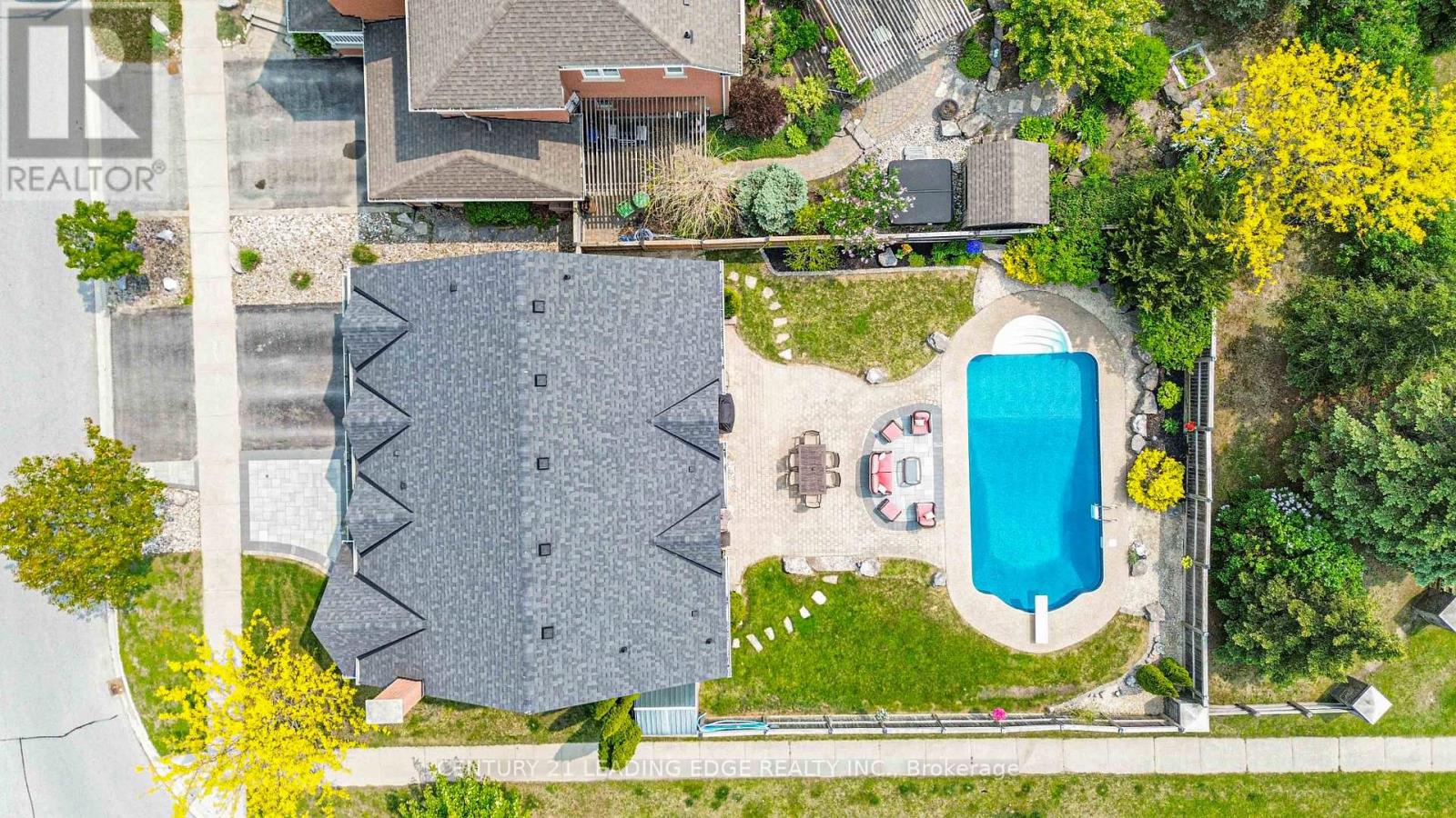 83 Joseph Street, Uxbridge, Ontario  L9P 1Z5 - Photo 2 - N12691586