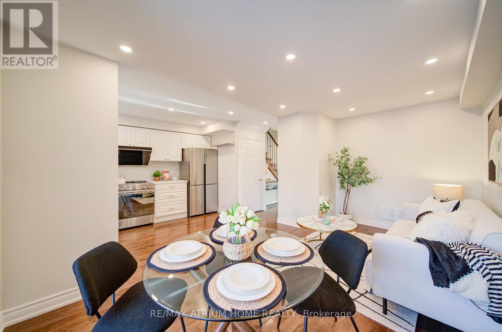 20 Maple Sugar Lane, Vaughan (Patterson), Ontario  L4J 8S5 - Photo 11 - N12691622