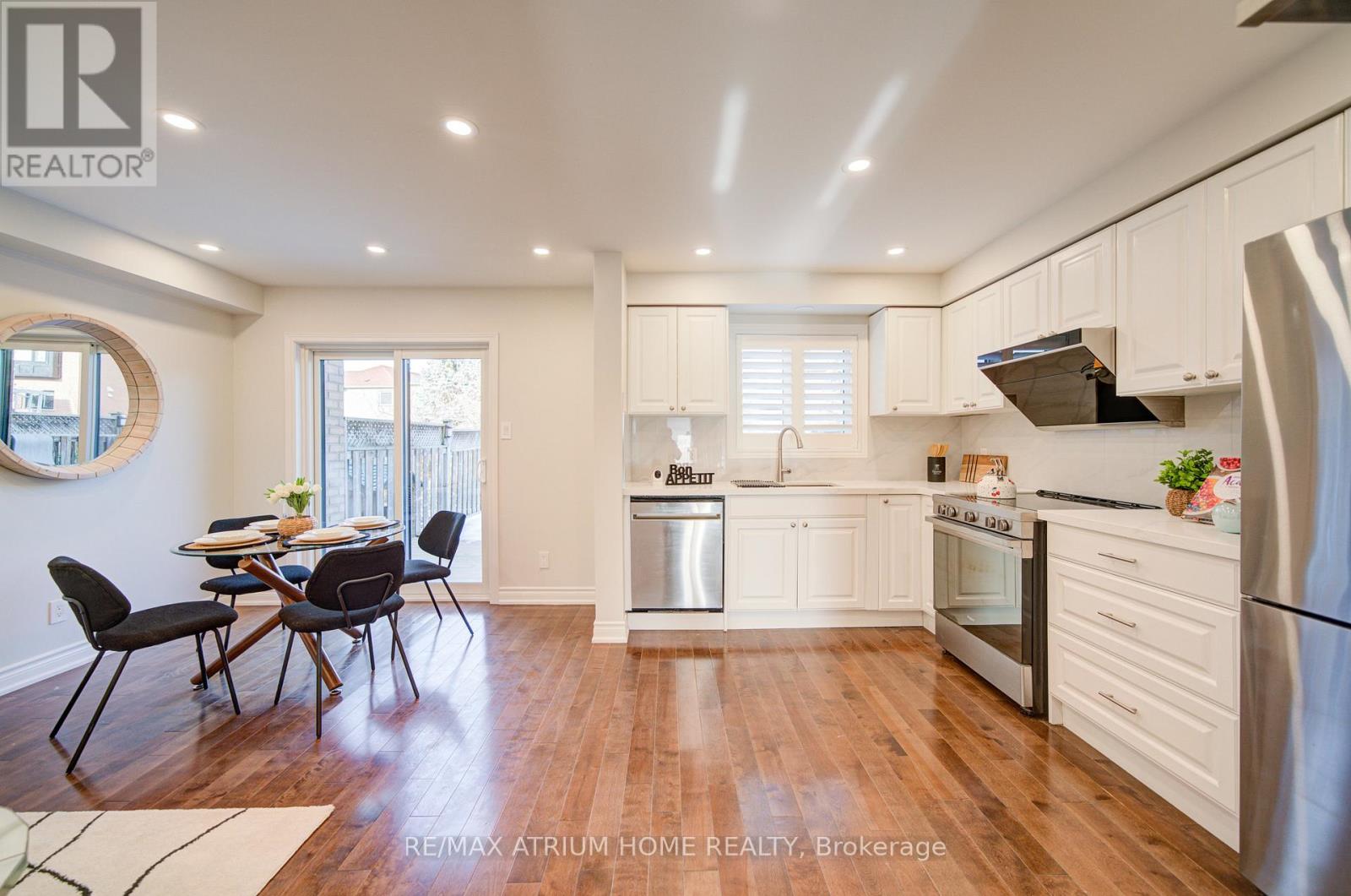 20 Maple Sugar Lane, Vaughan (Patterson), Ontario  L4J 8S5 - Photo 6 - N12691622