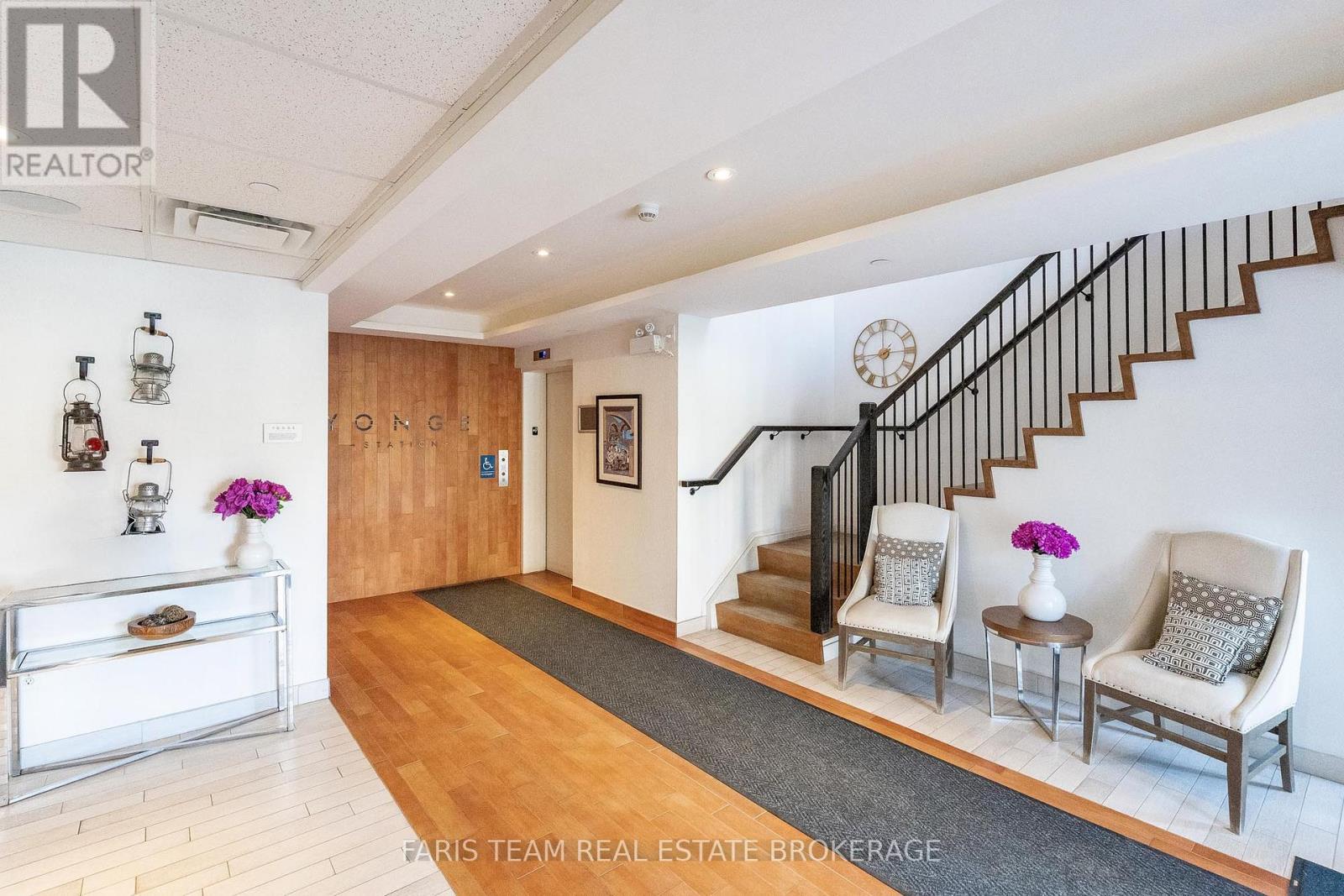 402 - 100 Dean Avenue, Barrie, Ontario  L9J 0H1 - Photo 5 - S12691498