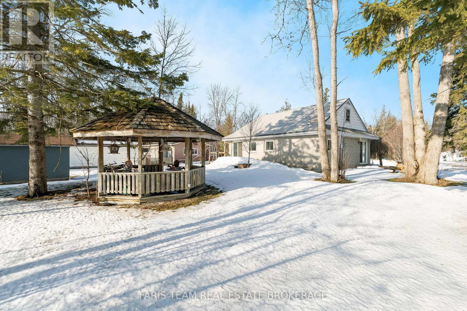 25 Ayling Reid Court, Wasaga Beach, Ontario  L9Z 2G5 - Photo 32 - S12691604