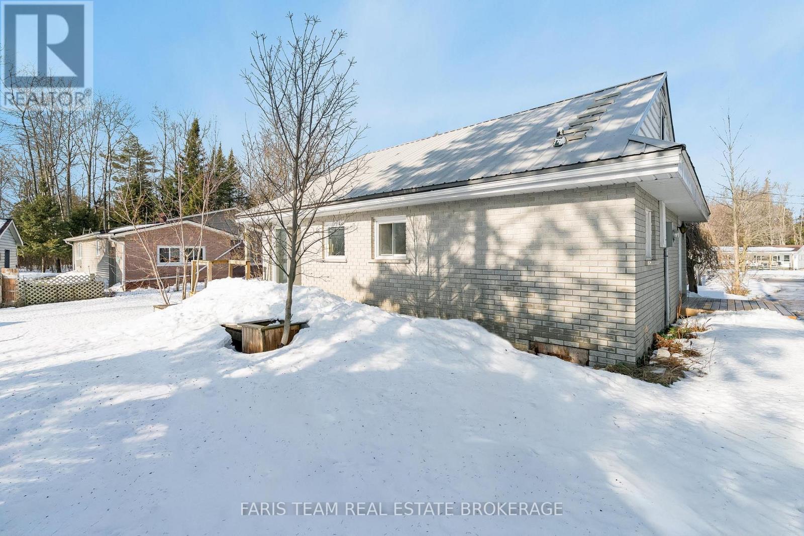 25 Ayling Reid Court, Wasaga Beach, Ontario  L9Z 2G5 - Photo 33 - S12691604