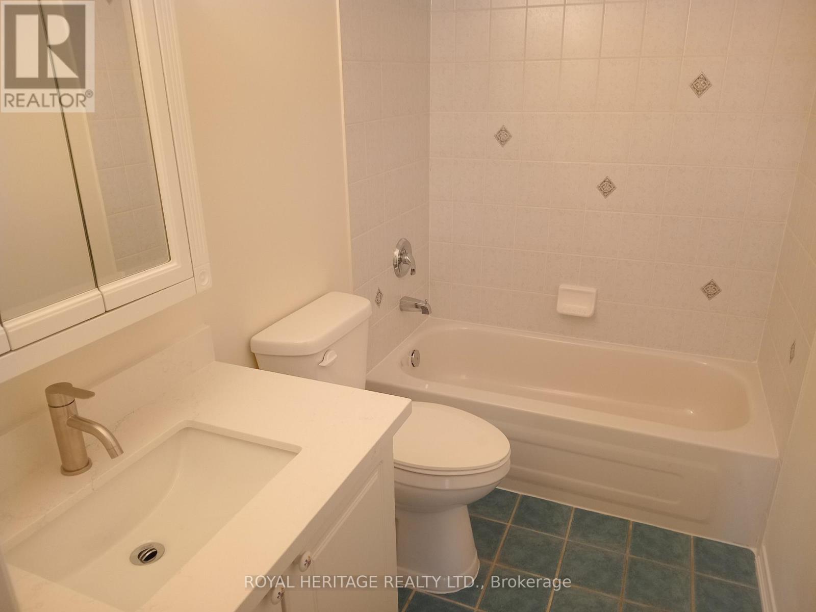 16 Corridale Avenue, Whitby, Ontario  L1M 2E8 - Photo 11 - E12689216