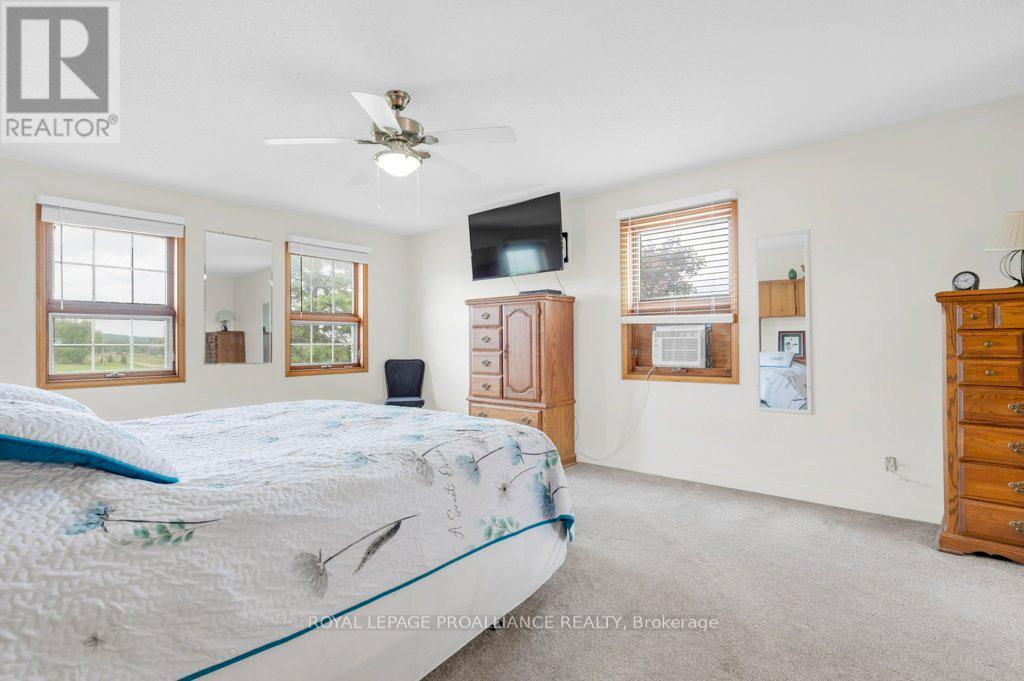 255 Huffman Road, Quinte West (Murray Ward), Ontario  K0K 2C0 - Photo 17 - X12504888