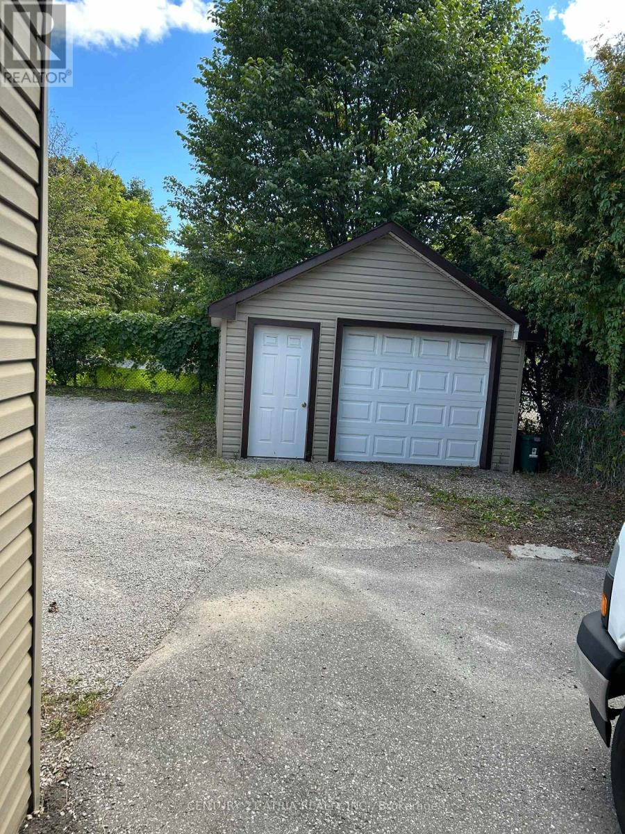 41 Bloor Street E, Oshawa (Lakeview), Ontario  L1H 3L9 - Photo 9 - E12378254