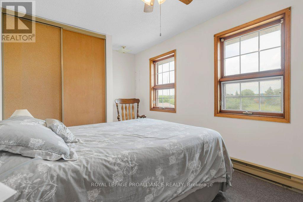 255 Huffman Road, Quinte West (Murray Ward), Ontario  K0K 2C0 - Photo 23 - X12504888