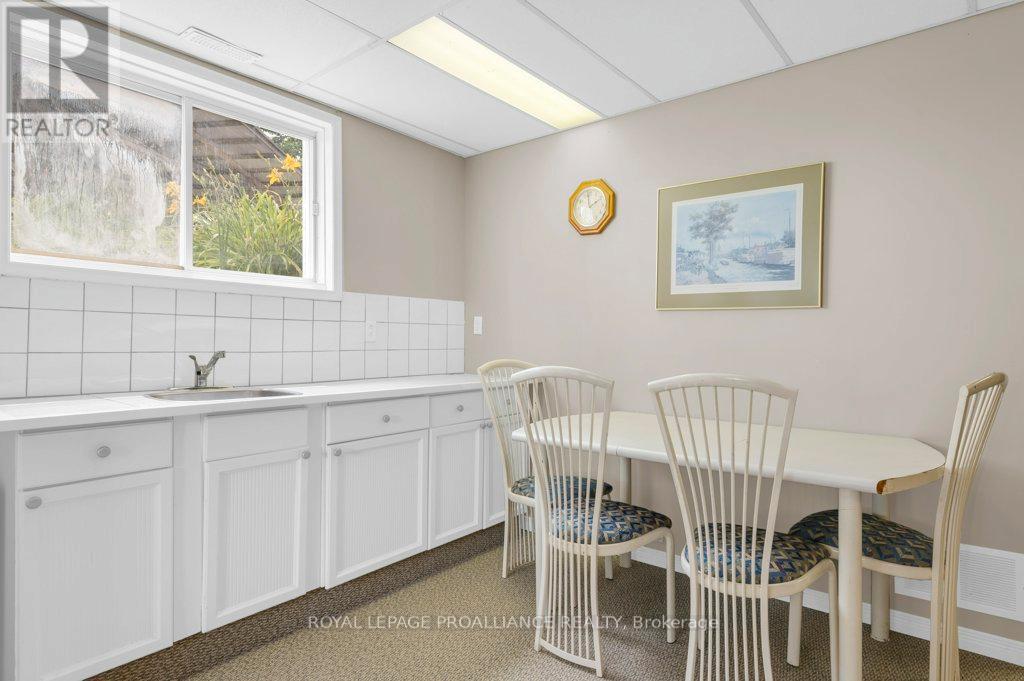 255 Huffman Road, Quinte West (Murray Ward), Ontario  K0K 2C0 - Photo 28 - X12504888