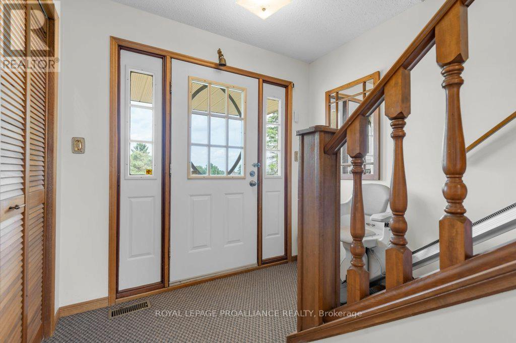 255 Huffman Road, Quinte West (Murray Ward), Ontario  K0K 2C0 - Photo 4 - X12504888