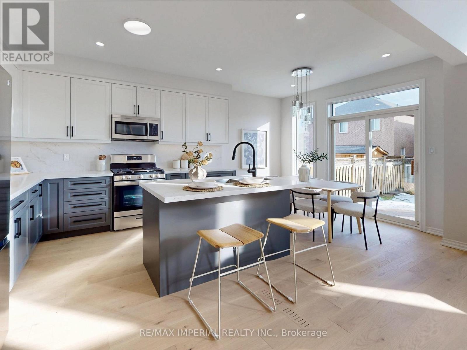 117 Montebello Avenue, Vaughan, Ontario  L4H 1T5 - Photo 14 - N12690020