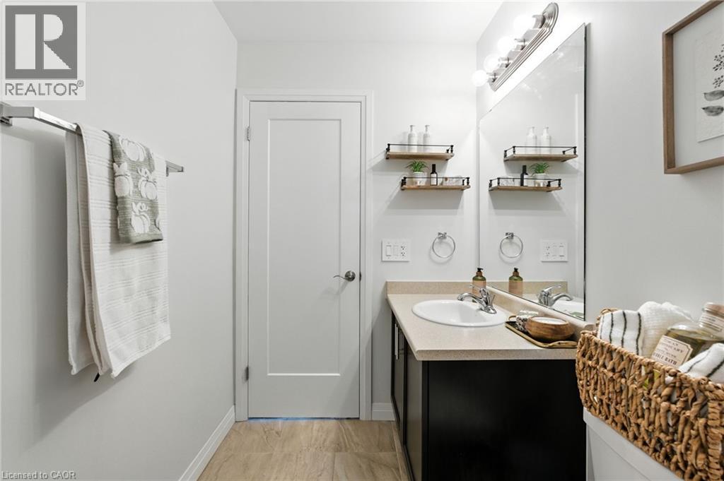 9 Laguna Village Crescent, Hannon, Ontario  L0R 1P0 - Photo 43 - 40798150