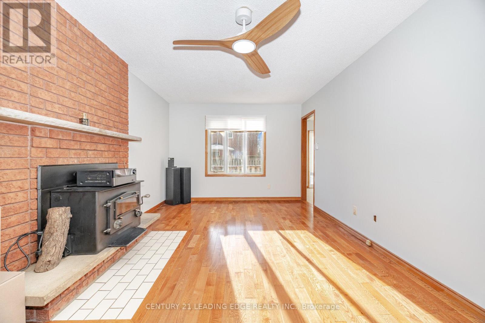 260 Old Orchard Circle, Oakville, Ontario  L6H 4N7 - Photo 15 - W12610350