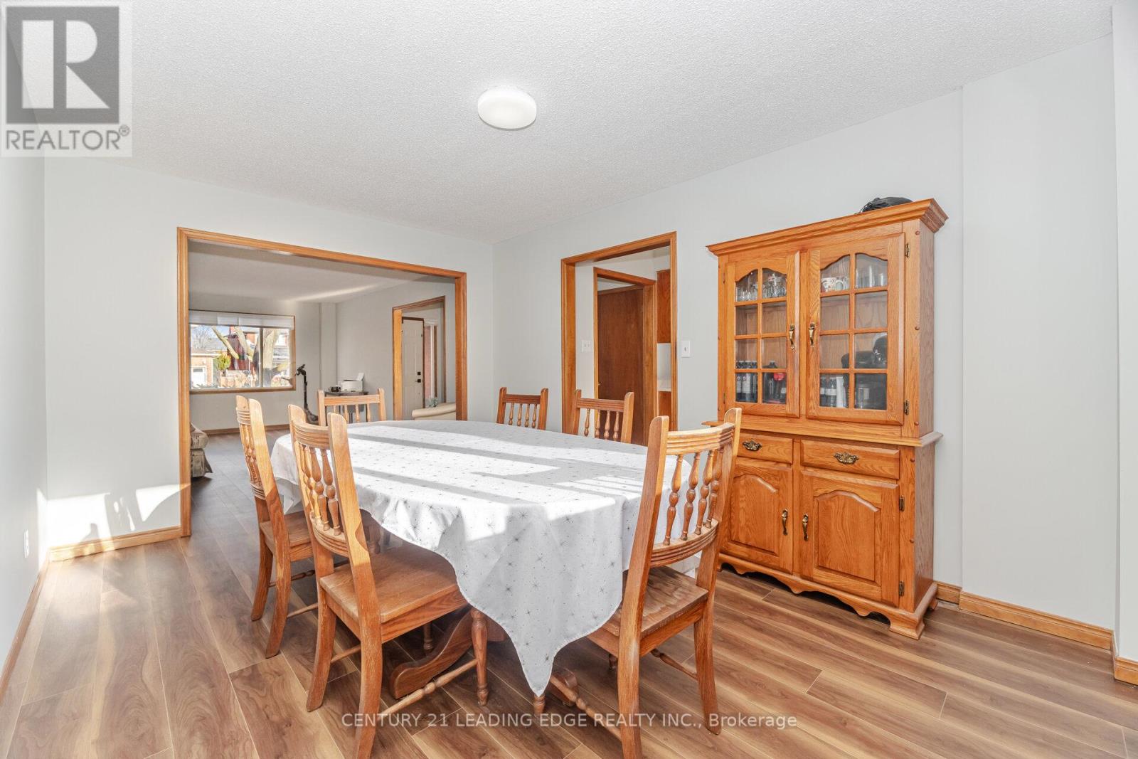 260 Old Orchard Circle, Oakville, Ontario  L6H 4N7 - Photo 10 - W12610350