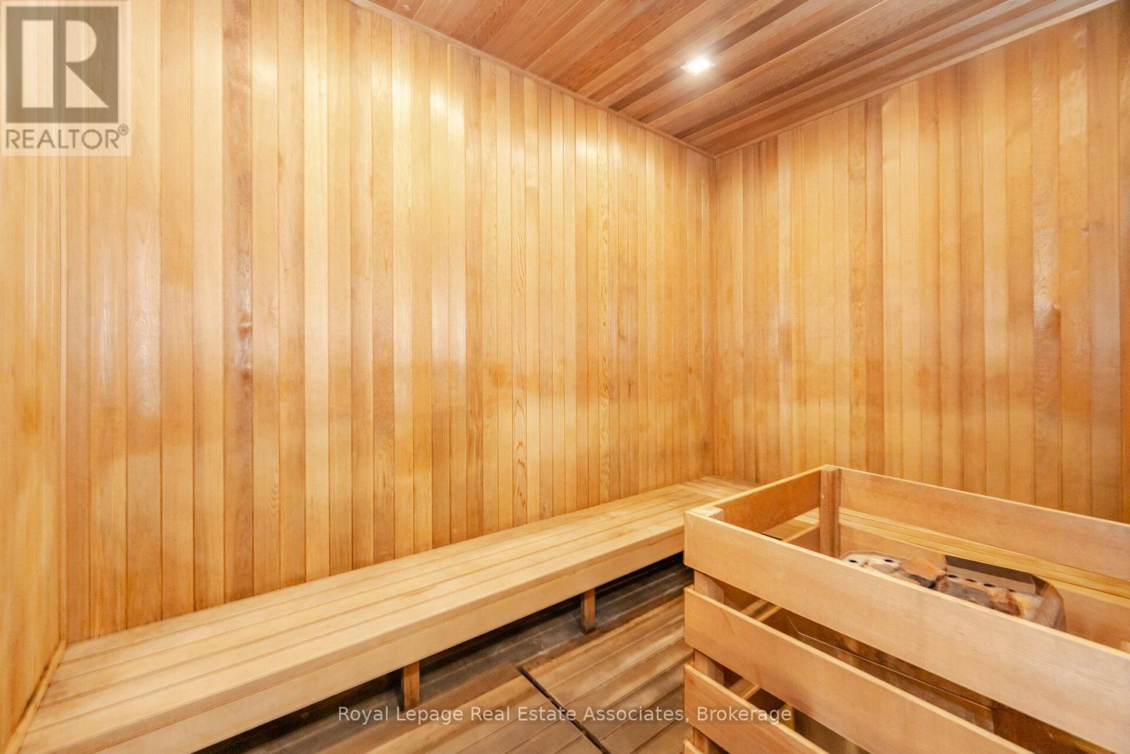 B401 - 5240 Dundas Street, Burlington, Ontario  L7L 0J6 - Photo 14 - W12691420